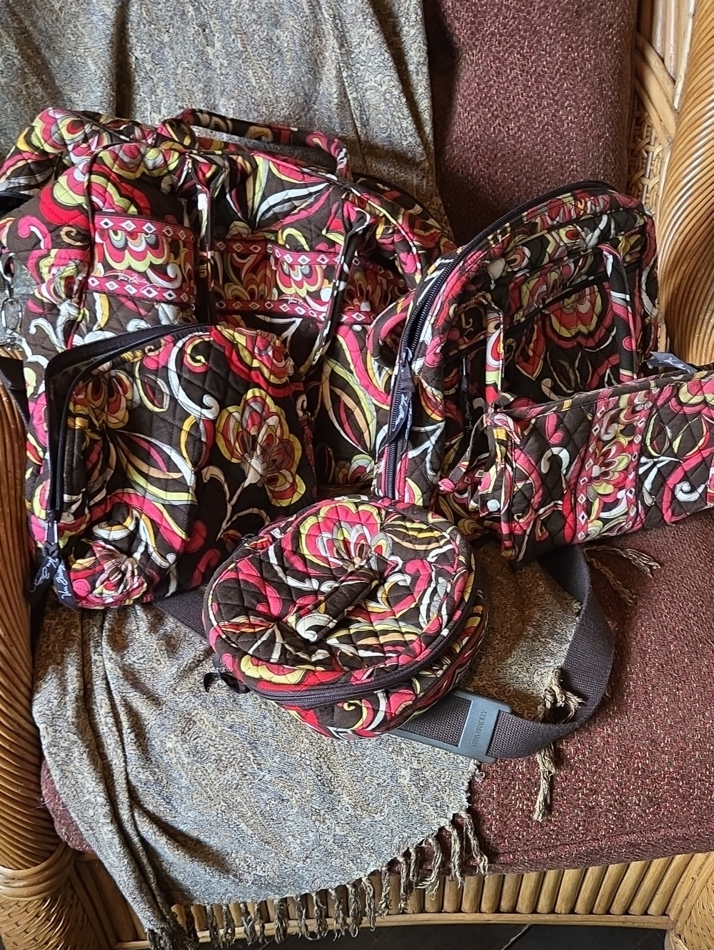 5 pic set Vera Bradley Floral Quilted Pink and Brown Travel Bag Set